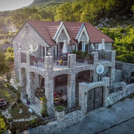 Villagio Virpazar Exterior photo