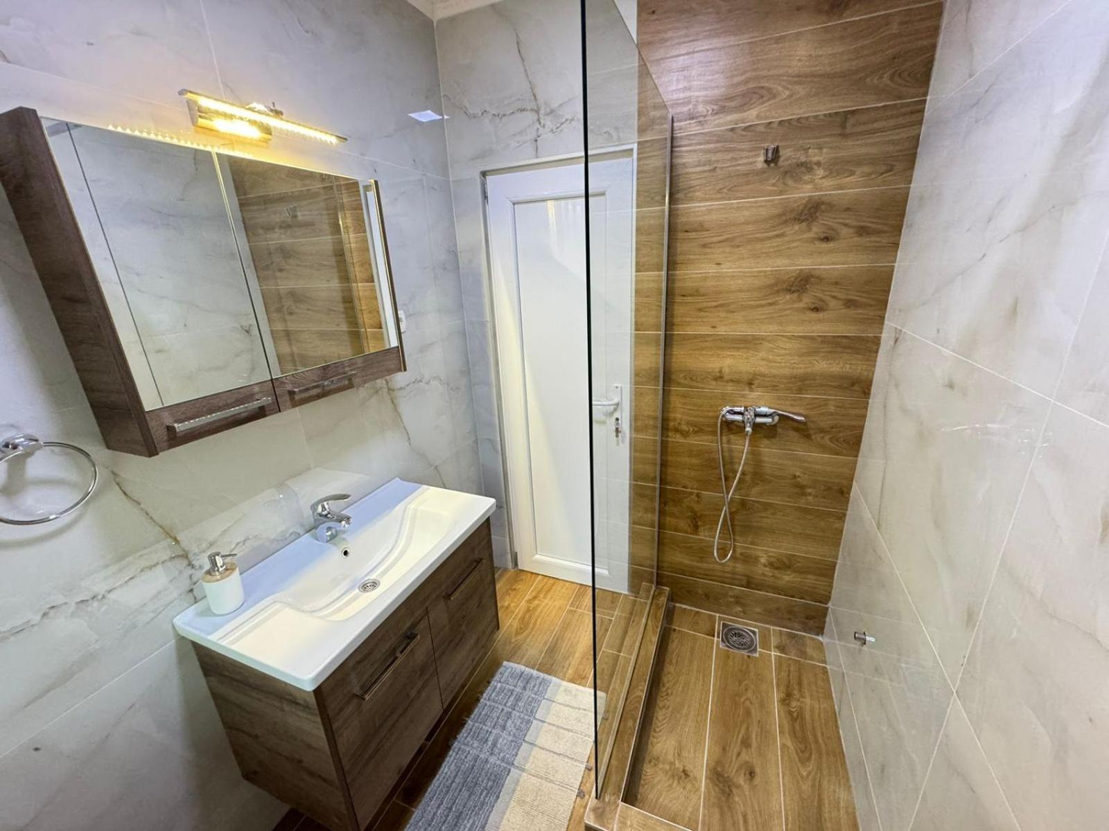 Villagio Appartement Virpazar